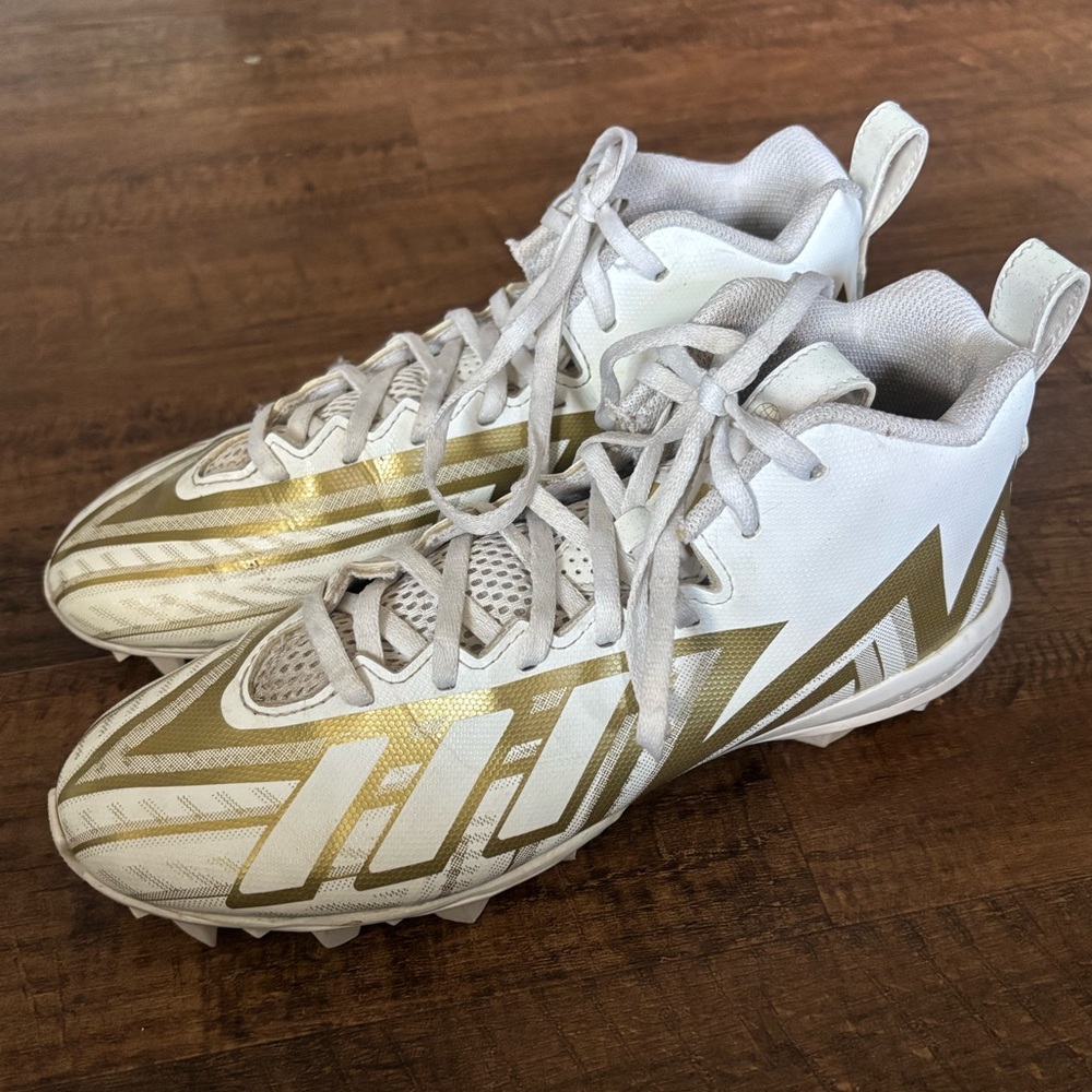 ADIDAS MENS FREAK SPARK MD 23 WHITE & GOLD FOOTBALL CLEATS